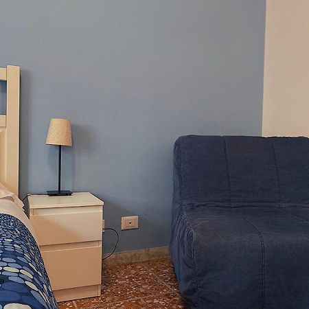 Ale&Andrea Apartments Blu & Lilla Rome Bagian luar foto