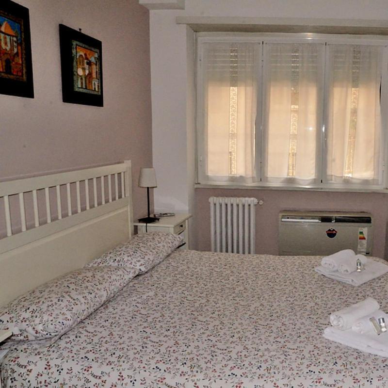 Ale&Andrea Apartments Blu & Lilla Rome Bagian luar foto