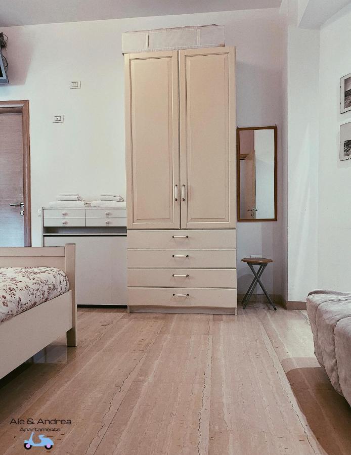 Ale&Andrea Apartments Blu & Lilla Rome Bagian luar foto